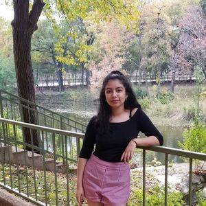 Meet your Posher, Leslie